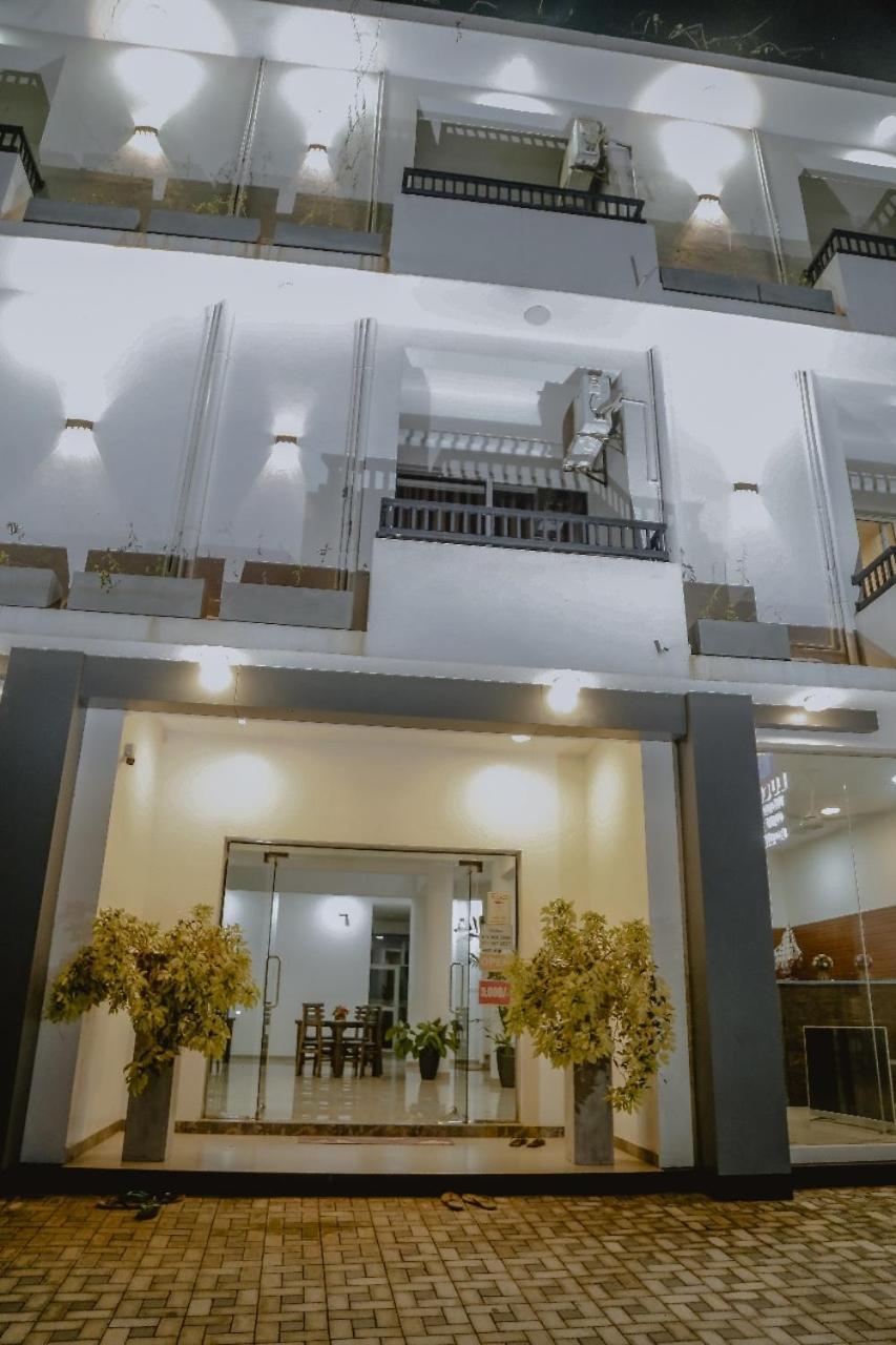 Lucky Transit Hotel - Katunayake Airport المظهر الخارجي الصورة