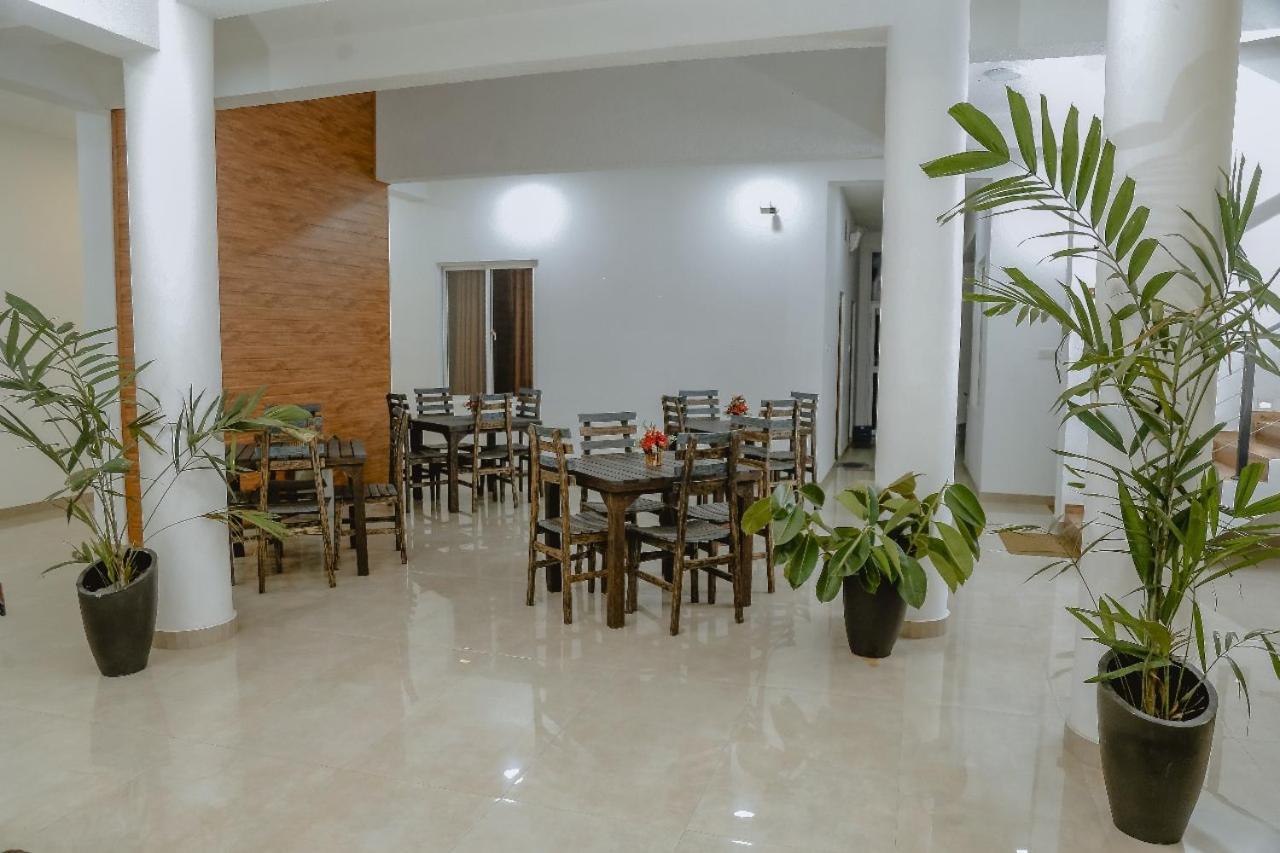 Lucky Transit Hotel - Katunayake Airport المظهر الخارجي الصورة