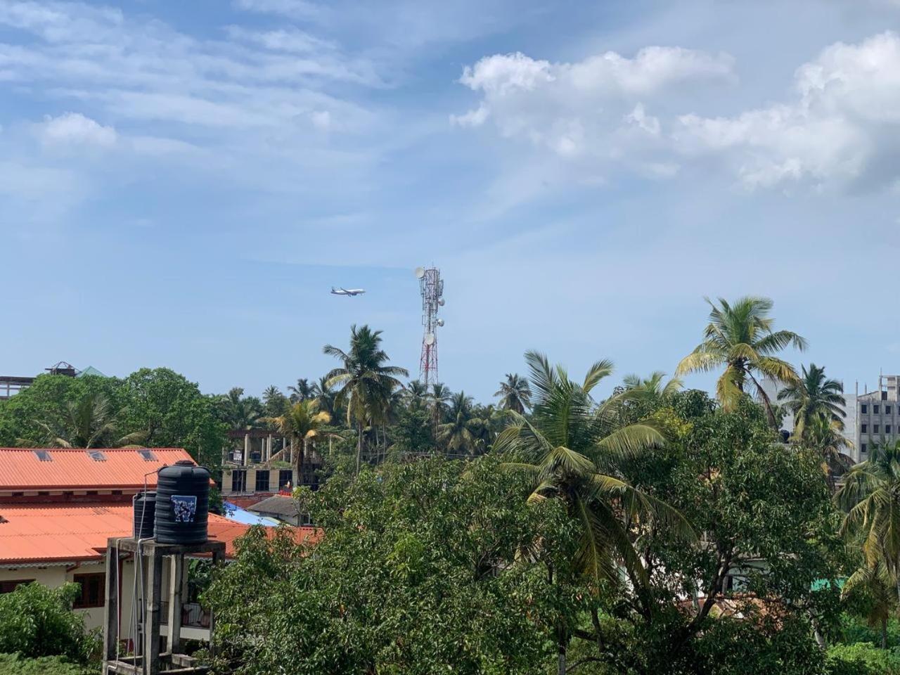 Lucky Transit Hotel - Katunayake Airport المظهر الخارجي الصورة